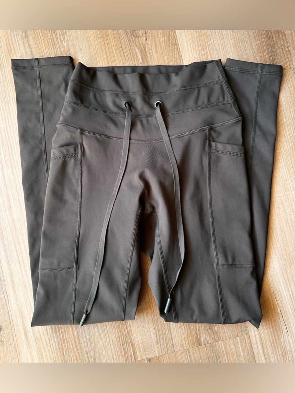 POPFLEX Green High-Waist Leggings with Logo Waistband - Picture 2 of 6